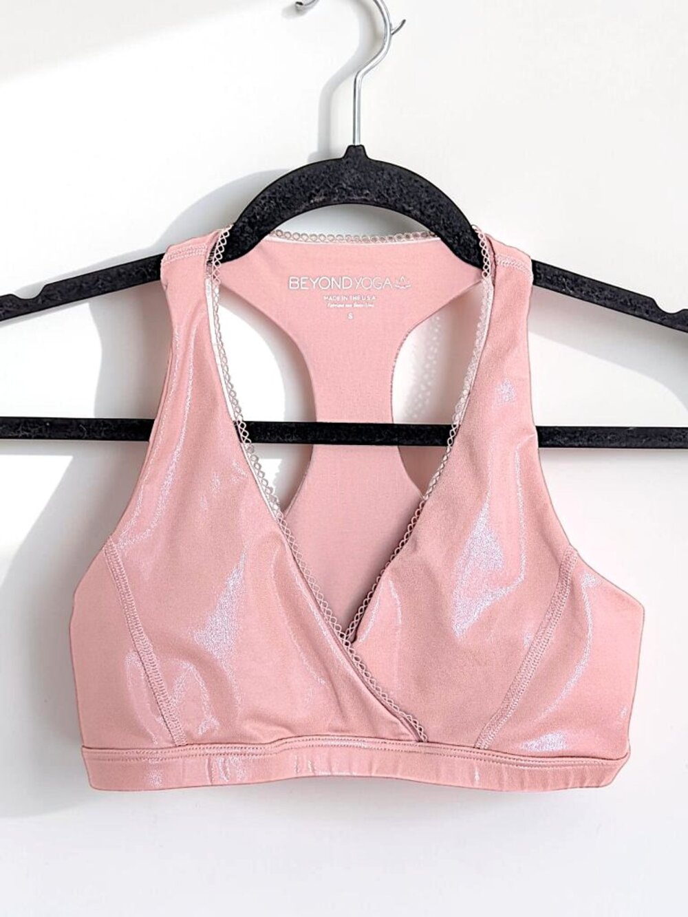 Beyond Yoga pearlized shimmer Ride It sports bra in Brazen Pink Blush W's S